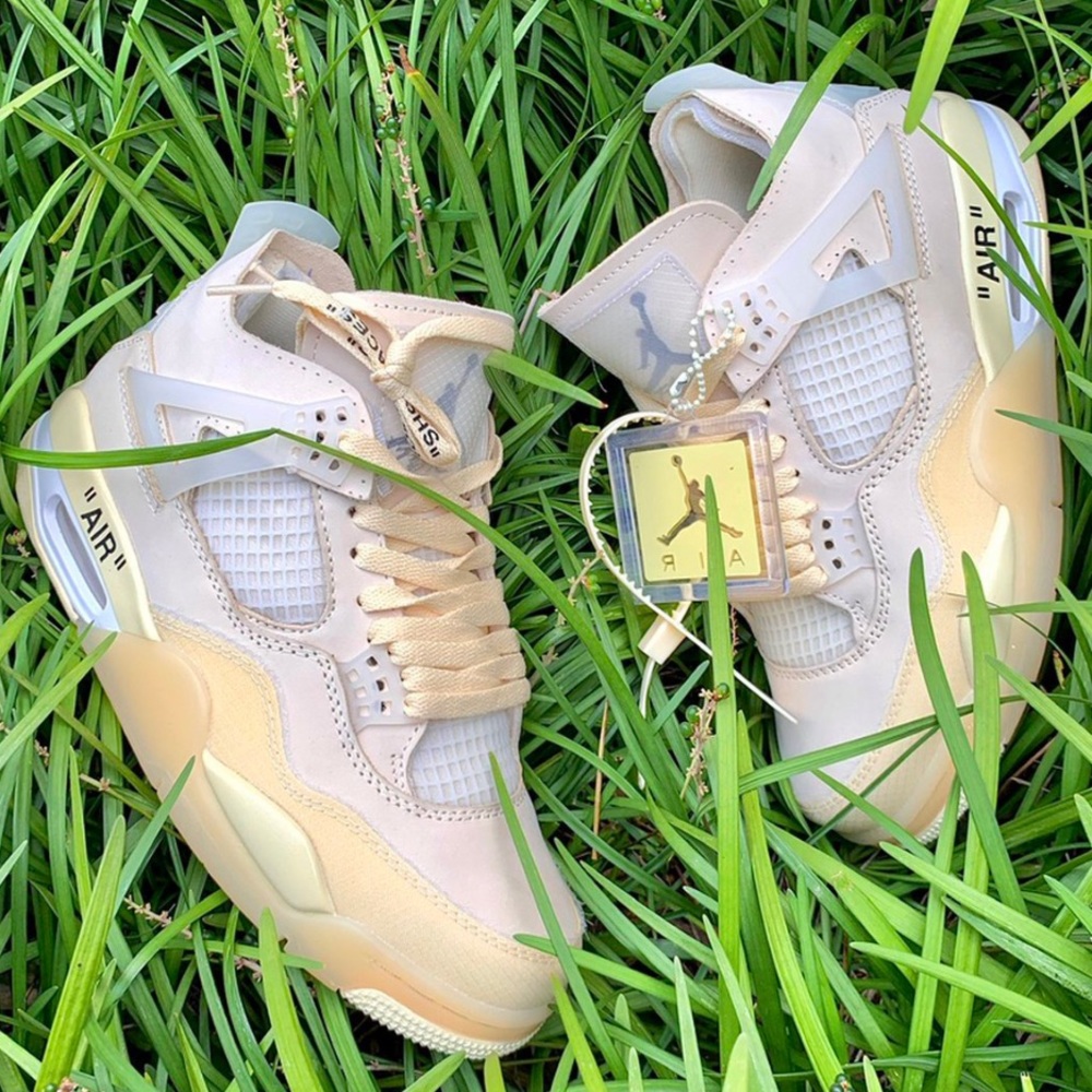 Off-White Jordan 4